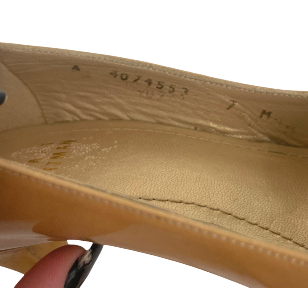 Stuart Weitzman Round Closed Toe Pumps Heels 7 - image 8